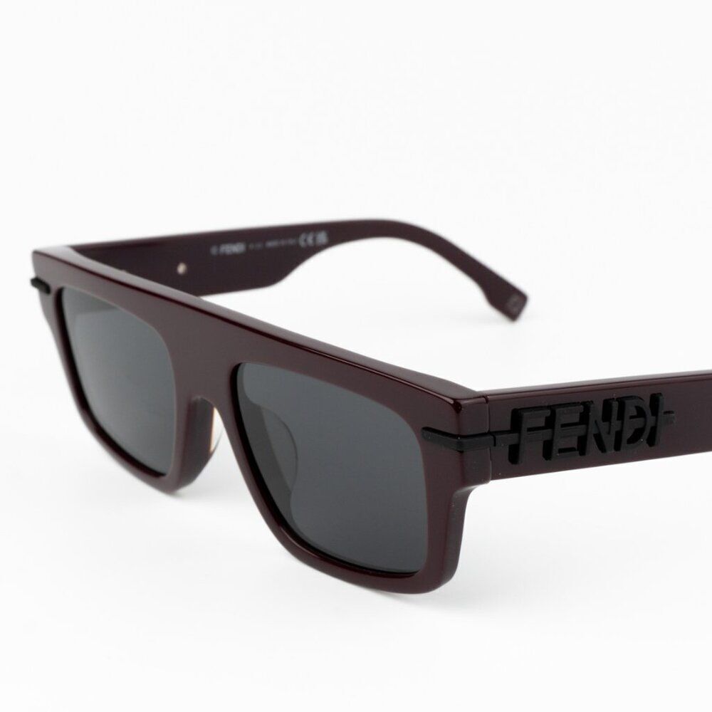NEW Fendi FE40091U FENDIGRAPHY 69A Bordeaux Grey Unisex Square Sunglasses